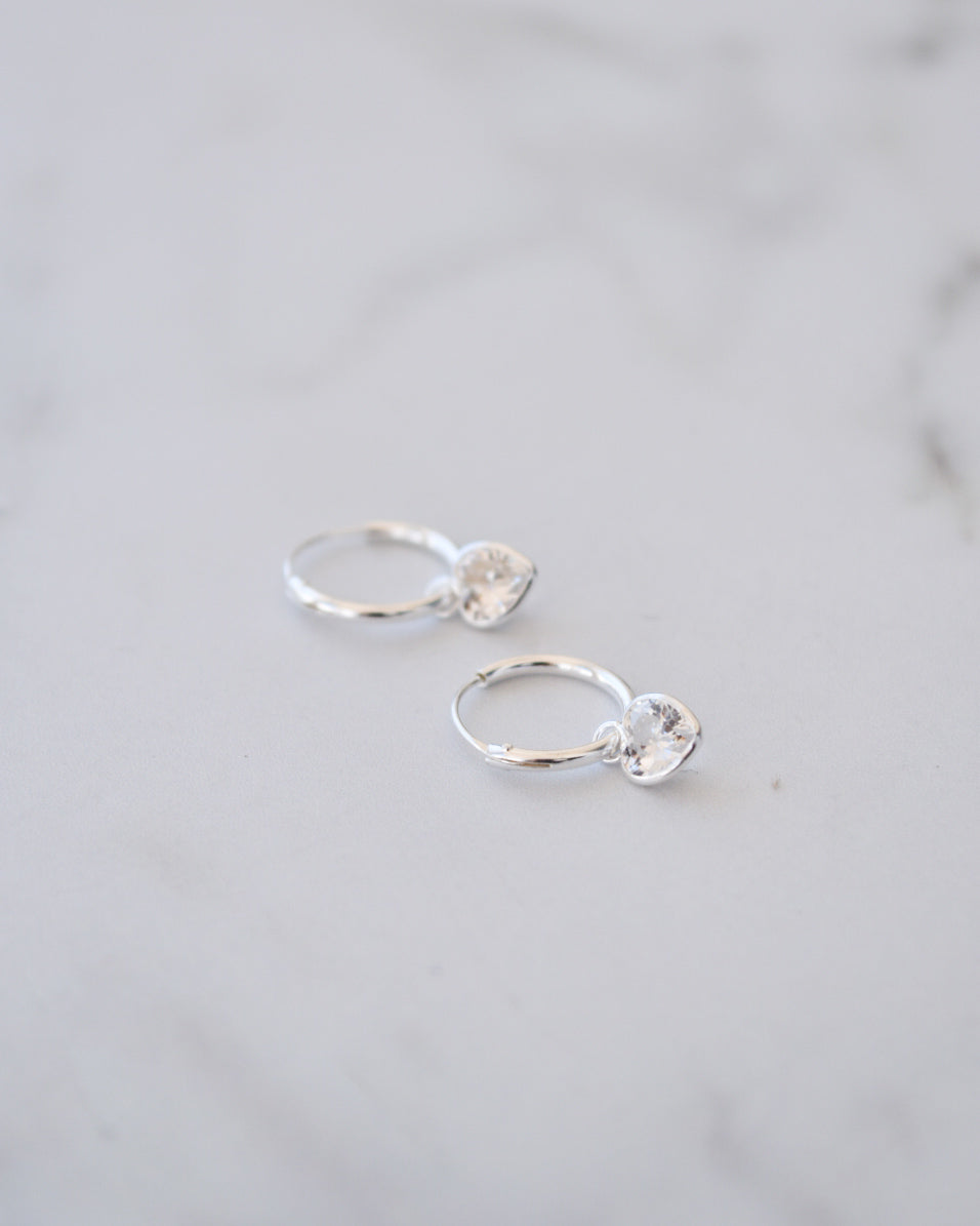 Aros “Corazón de Luz” en Plata 925 con Circones