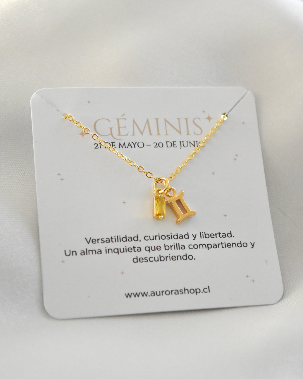 Collar Géminis Bañado en Oro con Dije y Cristal