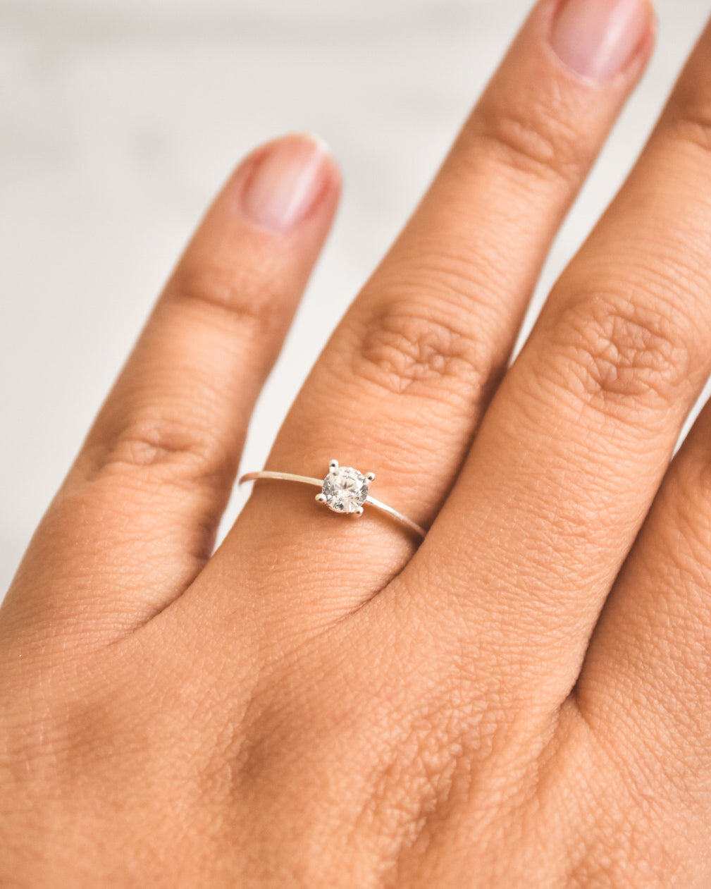 Anillo Solitario Brillante – Plata 925 tailandesa
