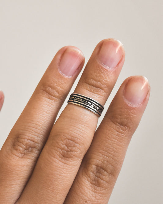 Midi Plata 925 con Diseño Étnico Envejecido