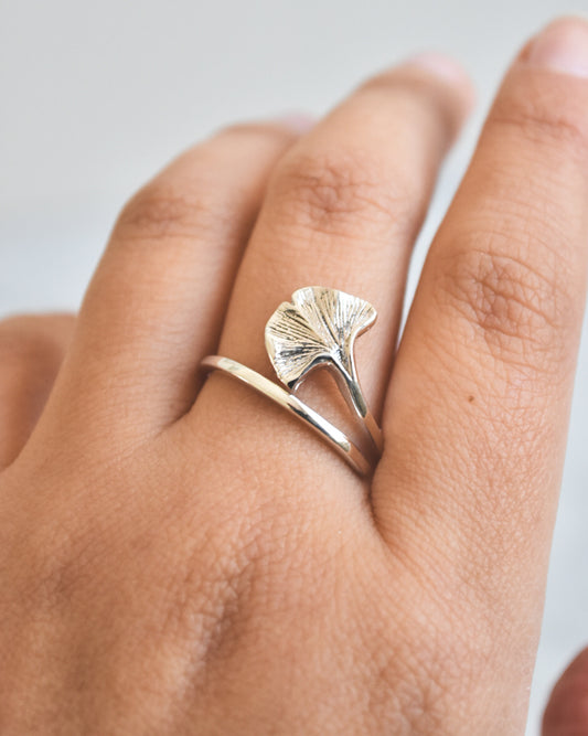 Anillo Hoja de Ginkgo Plata 925