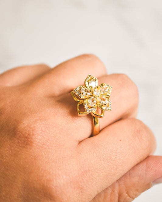 Anillo Antiestrés Flor Circones | Ajustable y Bañado en Oro