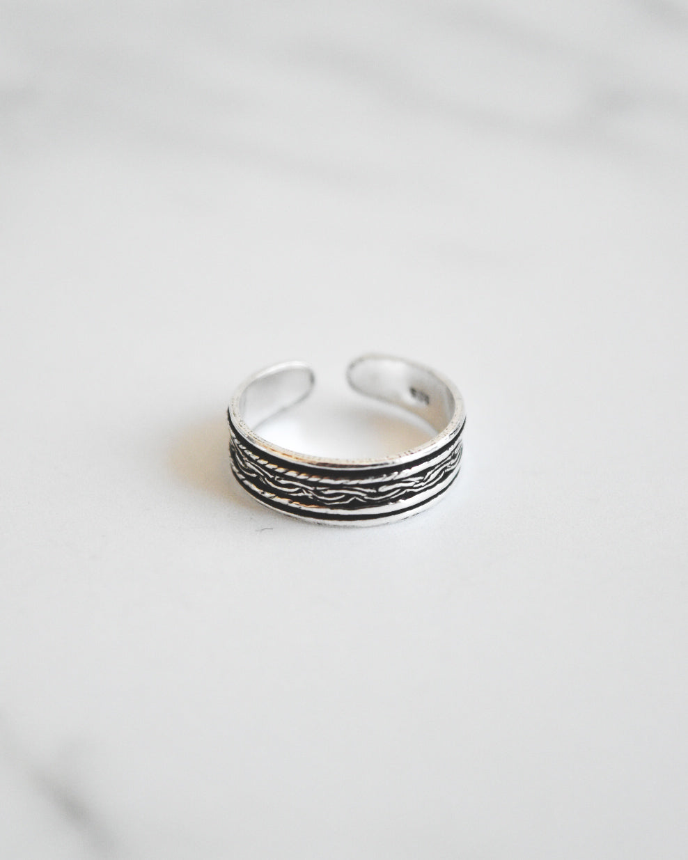 Midi Plata 925 con Diseño Étnico Envejecido