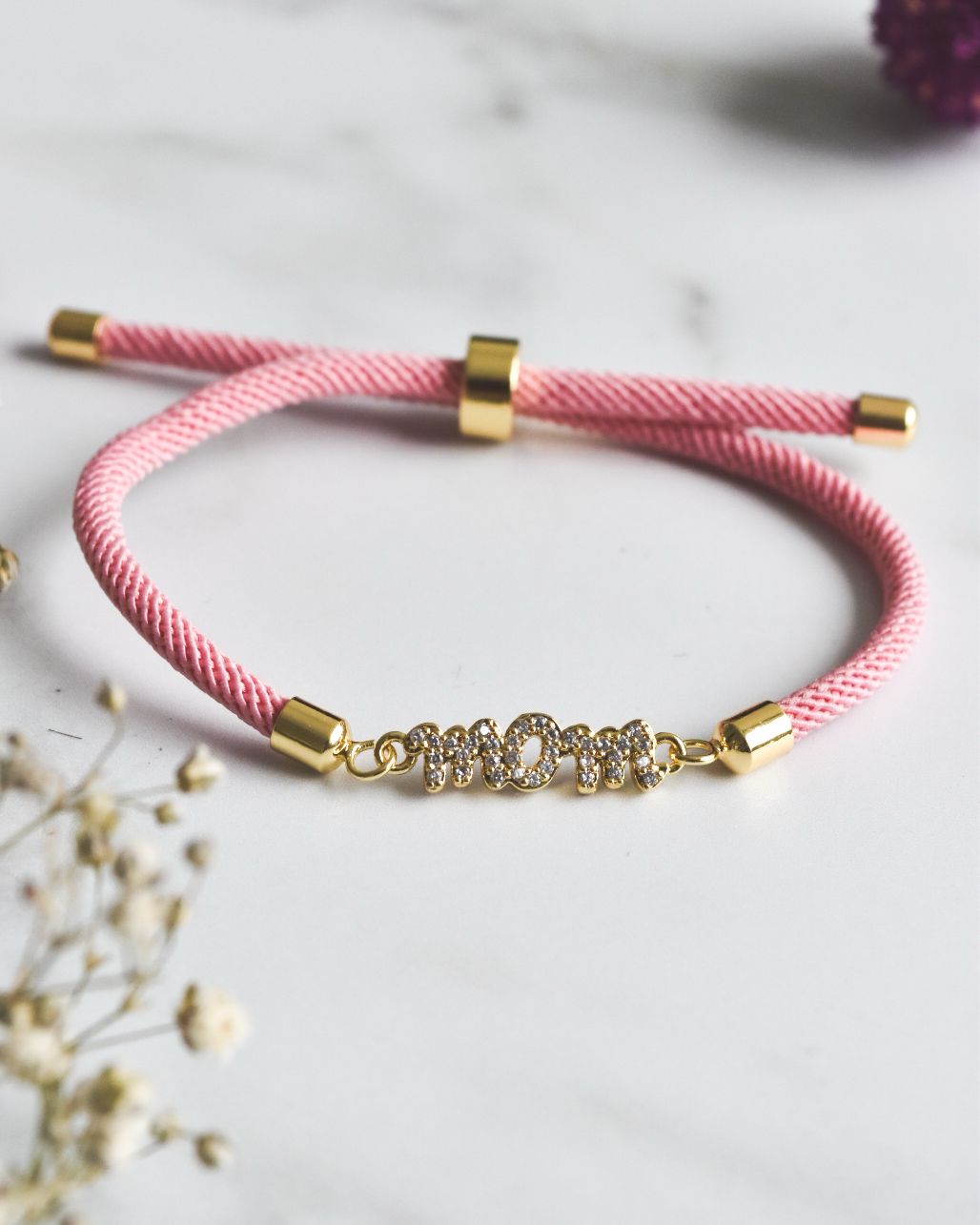 Pulsera Rosada Ajustable MOM con Circones | Regalo Día de la Madre