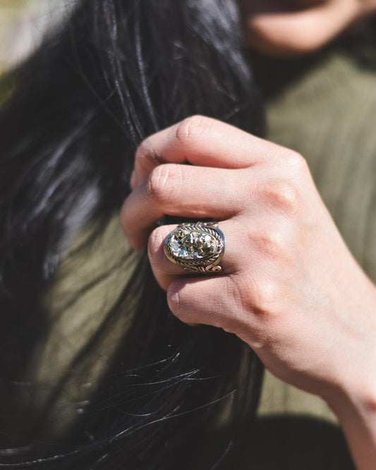 Anillo de Alpaca con Pirita – Hecho a Mano | Protección y Abundancia