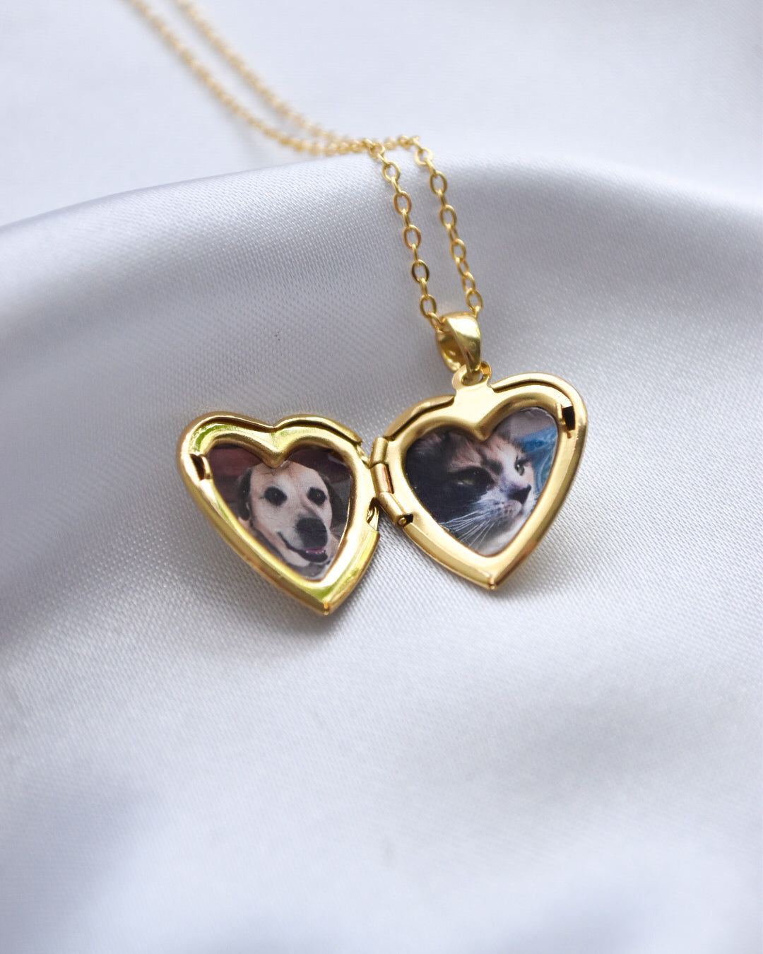 Relicario Corazón Bañado en Oro