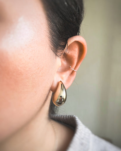 Ear Cuff de Plata Entrelazado Delgado