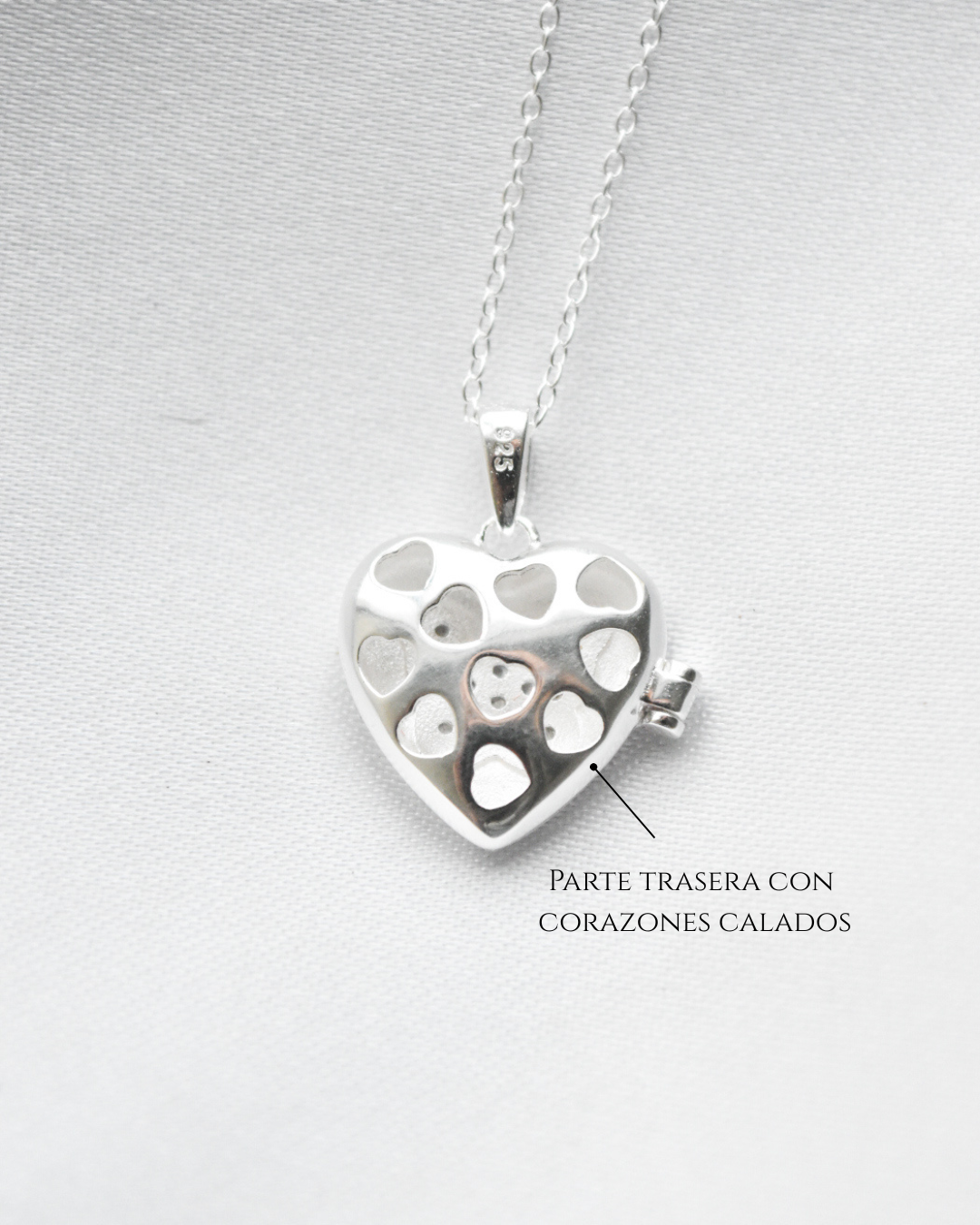 Relicario Corazón Luna en Plata 925