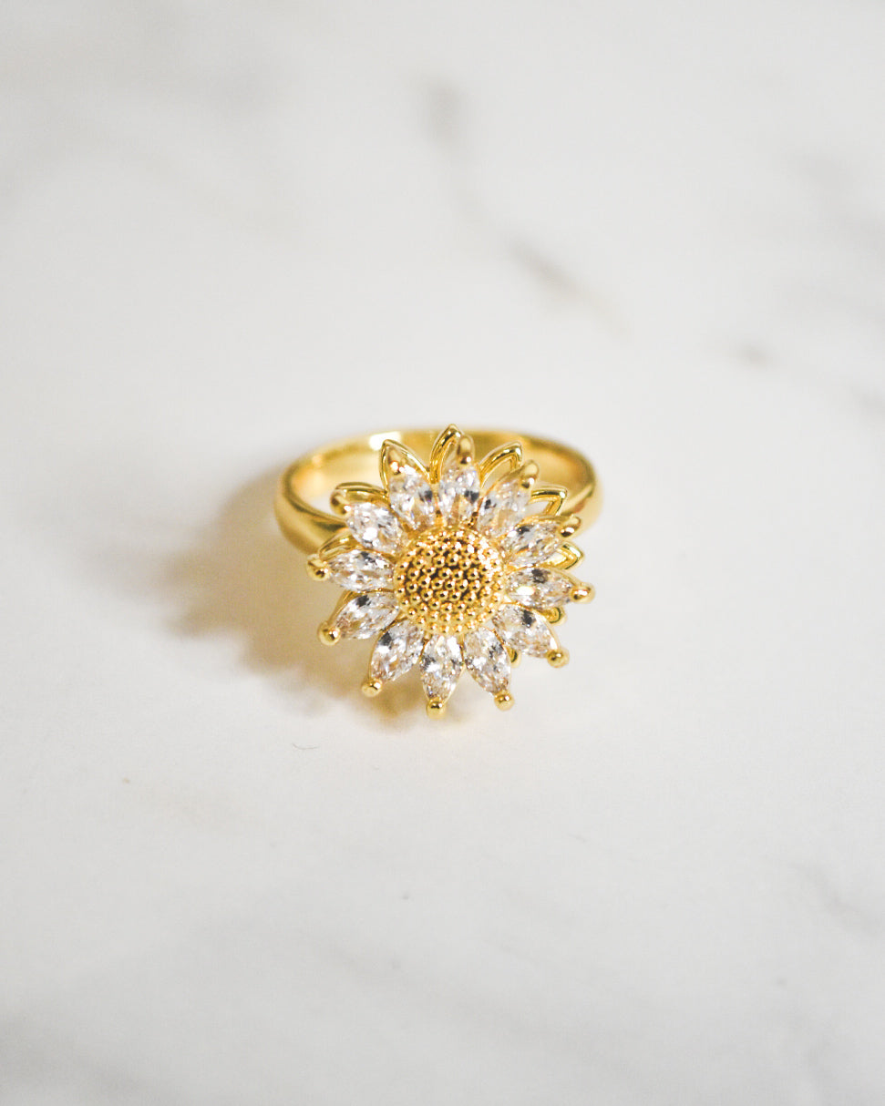 Anillo Antiestrés Girasol con Circones | Ajustable y Bañado en Oro - Ajustable