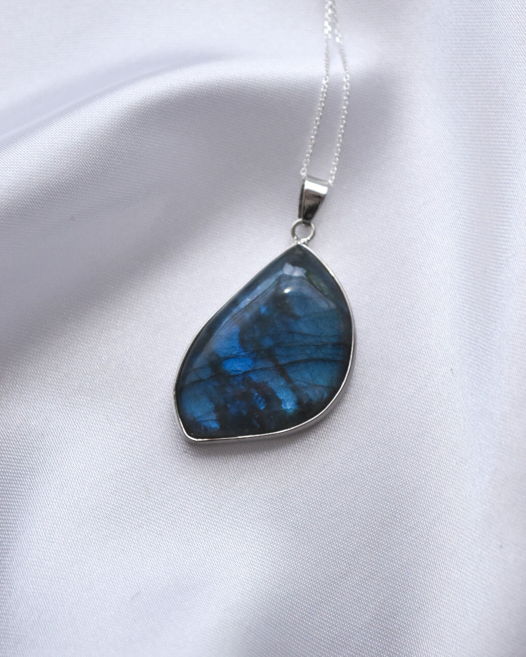 Collar de Labradorita Natural