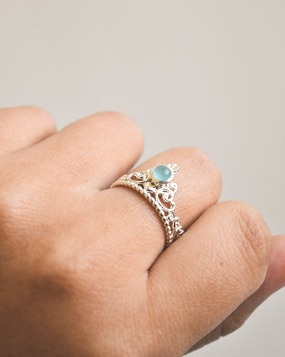 Anillo Plata 925 Tailandesa con Diseño de Corona y Calcedonia Natural