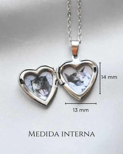 Relicario corazón ornamental en acero plateado