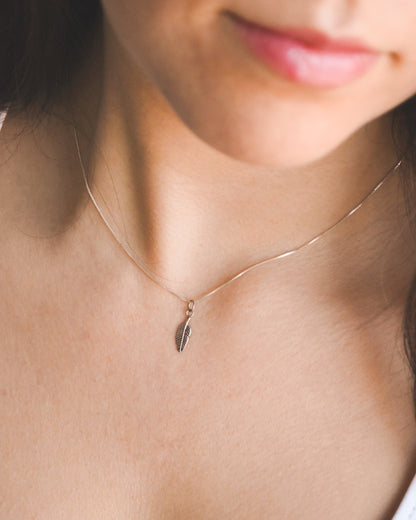 Collar Mini Pluma Plata 925