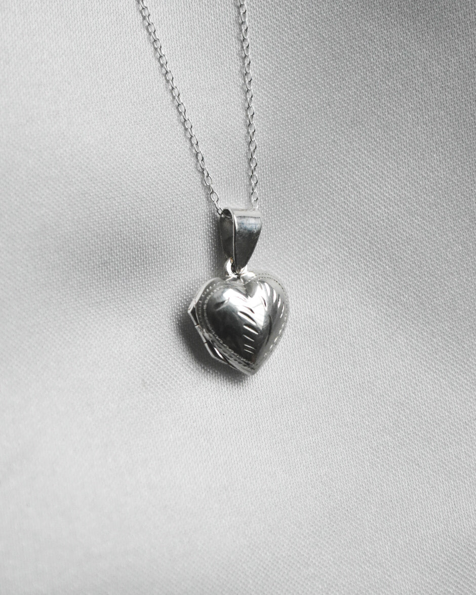 Corazón Silvestre – Mini Relicario de Plata 925