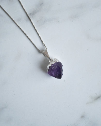 Collar de plata 925 con colgante de amatista en bruto
