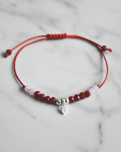 Pulsera Amuleto de Amor Hilo Rojo y Plata 925 – Conexión, Amor Propio y Energía Positiva