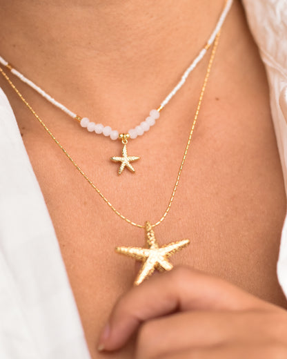 Collar Estrella de Mar Dorada – Mostacillas y Cristales Blancos