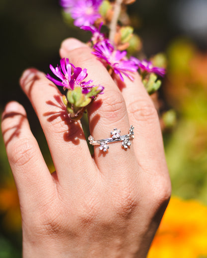Anillo Rama con Flores de Cerezo Plata 925 Ajustable