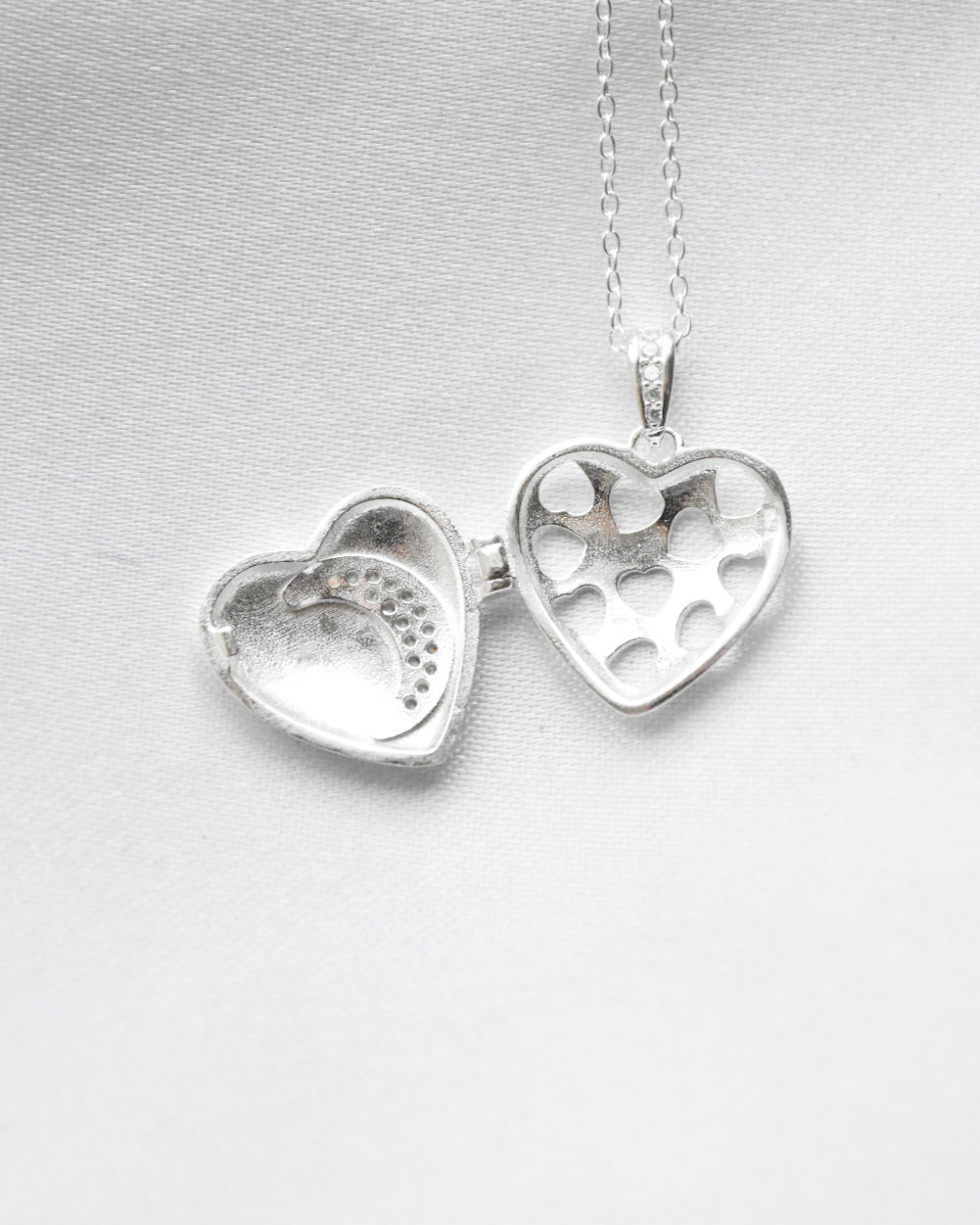 Relicario Corazón Luna en Plata 925