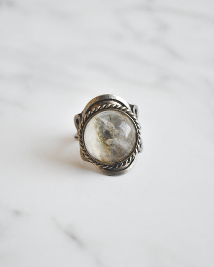Anillo de Alpaca Ajustable con Cuarzo Cristal – Claridad Mental y Energía Elevada