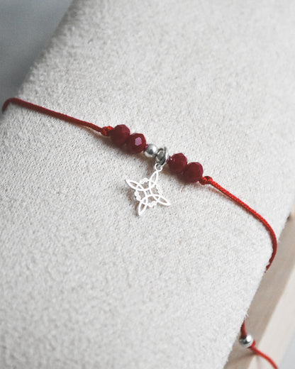 Pulsera de Hilo Rojo con Nudo de Bruja Plata 925