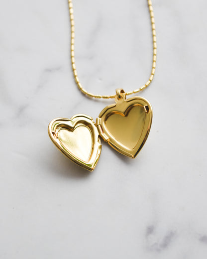 Relicario Corazón Bañado en Oro