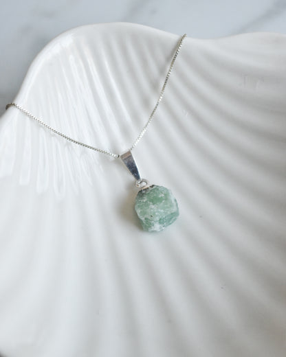 Collar de plata 925 con colgante de jade natural