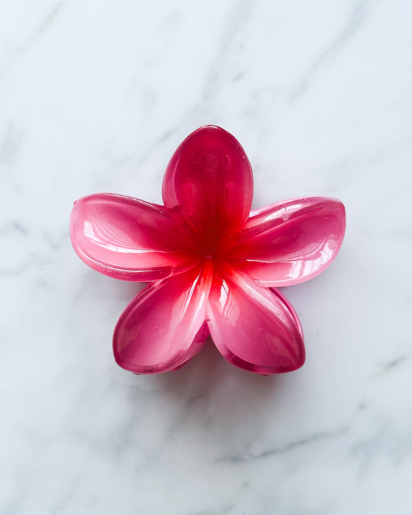 Pinche de flor hawaiana