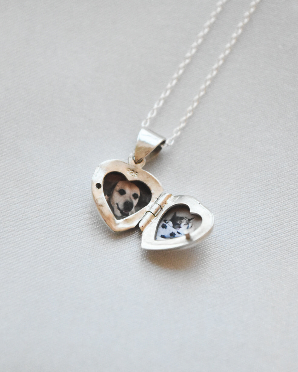 Mini Relicario Corazón Esencial en Plata 925