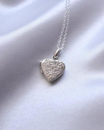 Collar Relicario Corazón Floral de Plata 925