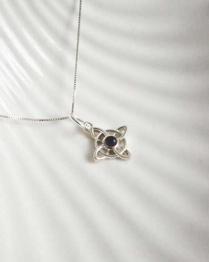 Collar Nudo de Bruja y Amatista Plata 925