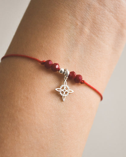 Pulsera de Hilo Rojo con Nudo de Bruja Plata 925
