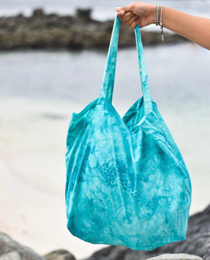 Bolso Playero de Tela Tie Dye Celeste – Ideal para el Verano