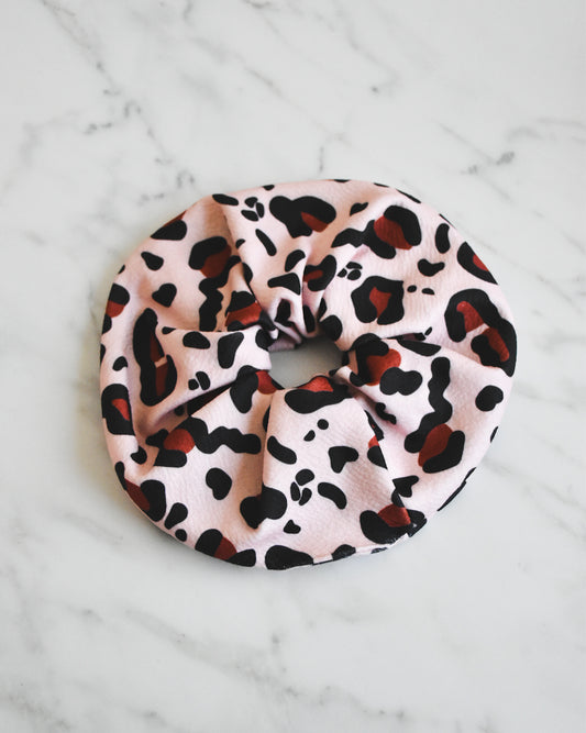 Scrunchie Animal Print Leopardo Rosado – Hecho a mano