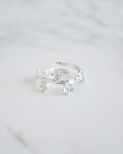 Anillo Rama con Flores de Cerezo Plata 925 Ajustable