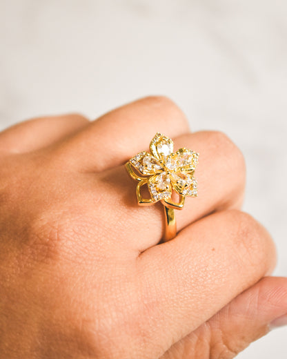 Anillo Antiestrés Flor Circones | Ajustable y Bañado en Oro