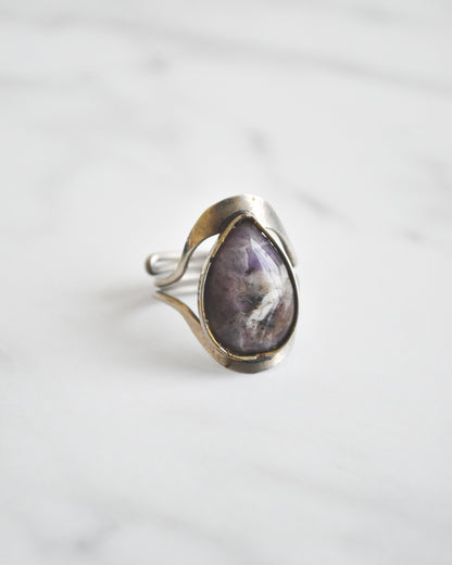 Anillo de Alpaca con Amatista – Hecho a Mano | Calma y Claridad Mental