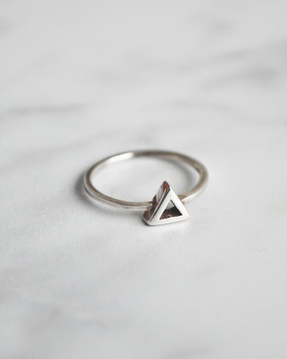Anillo de Plata 925 Triángulo